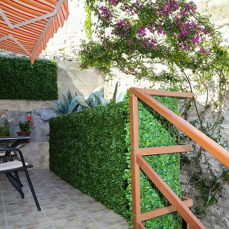 Apartments Seka Hvar Town Exterior photo